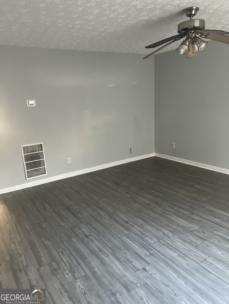 2279 Strathmoor Manor Drive - Photo 2