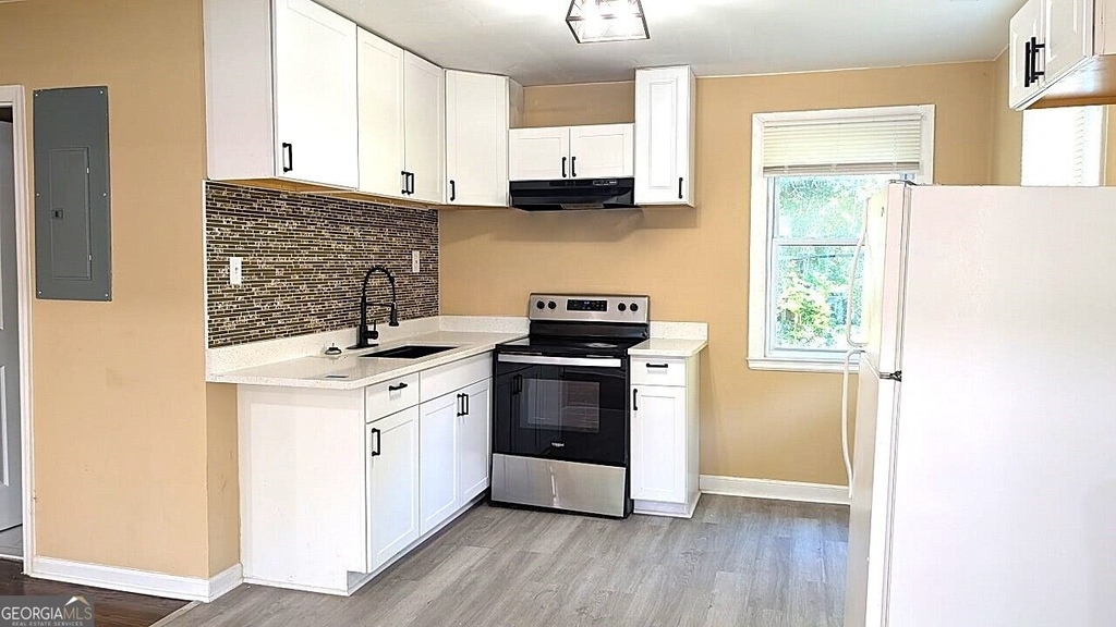 3307 Guthrie Drive - Photo 2