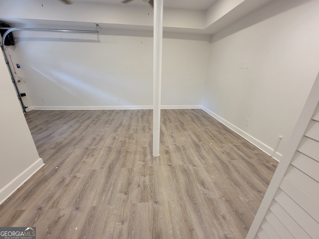 1896 Ridgewood Drive - Photo 4