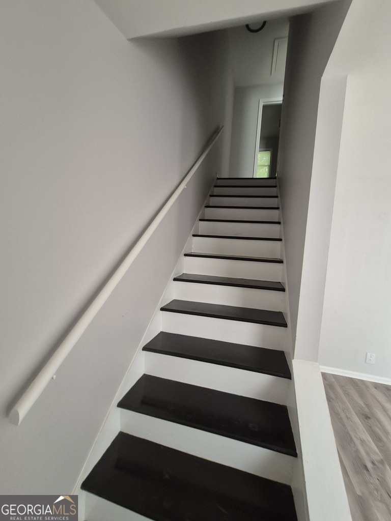 170 Springdale Court - Photo 6