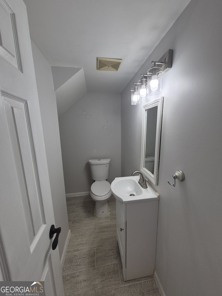170 Springdale Court - Photo 5