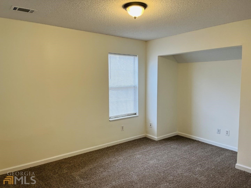 4037 Ravenwood Court - Photo 14