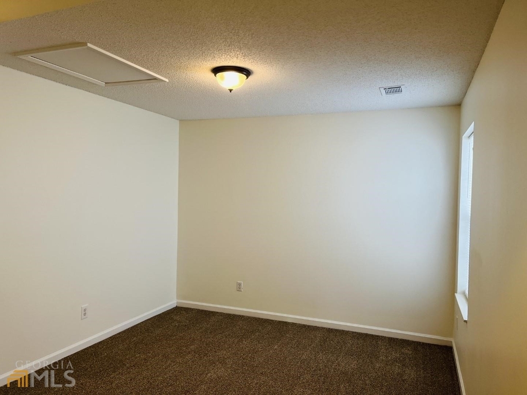 4037 Ravenwood Court - Photo 19