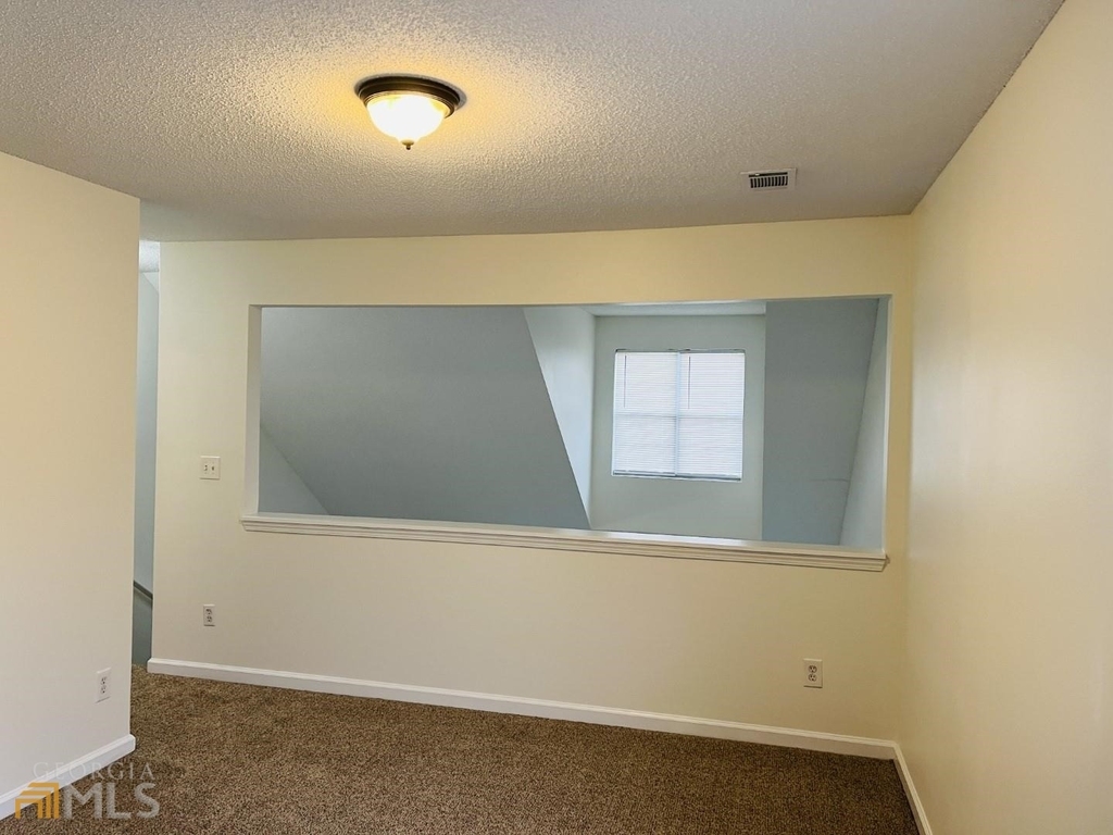 4037 Ravenwood Court - Photo 15