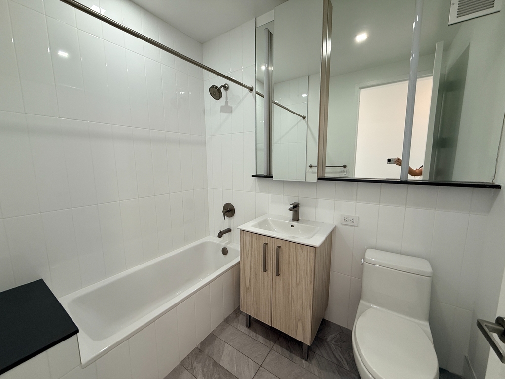 West 47th Street - Photo 11