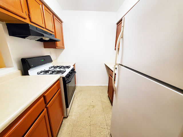 450 Pulaski Street - Photo 5