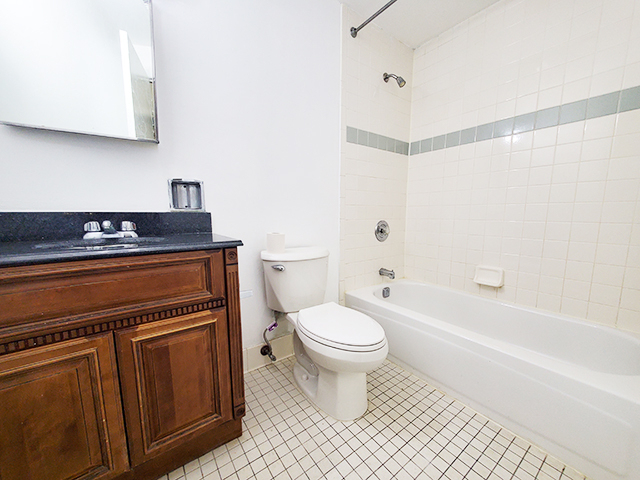 450 Pulaski Street - Photo 2