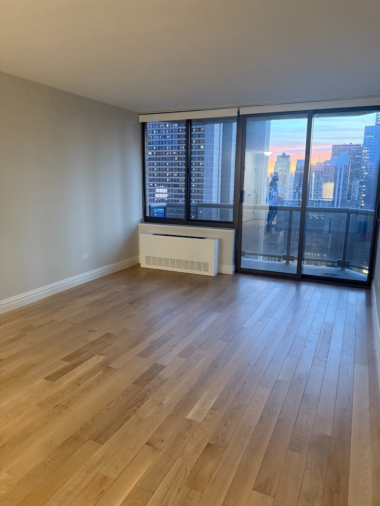 West 48th Street and 8th Avenue - Photo 7