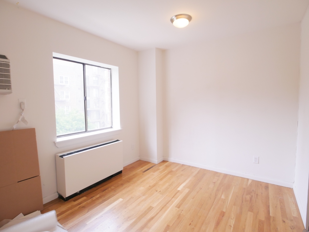 401 East 77th Street - Photo 15
