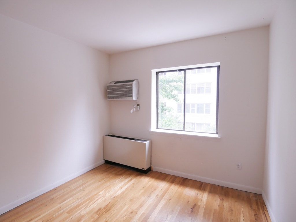401 East 77th Street - Photo 11