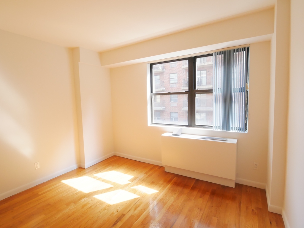 225 East 85th Street - Photo 8