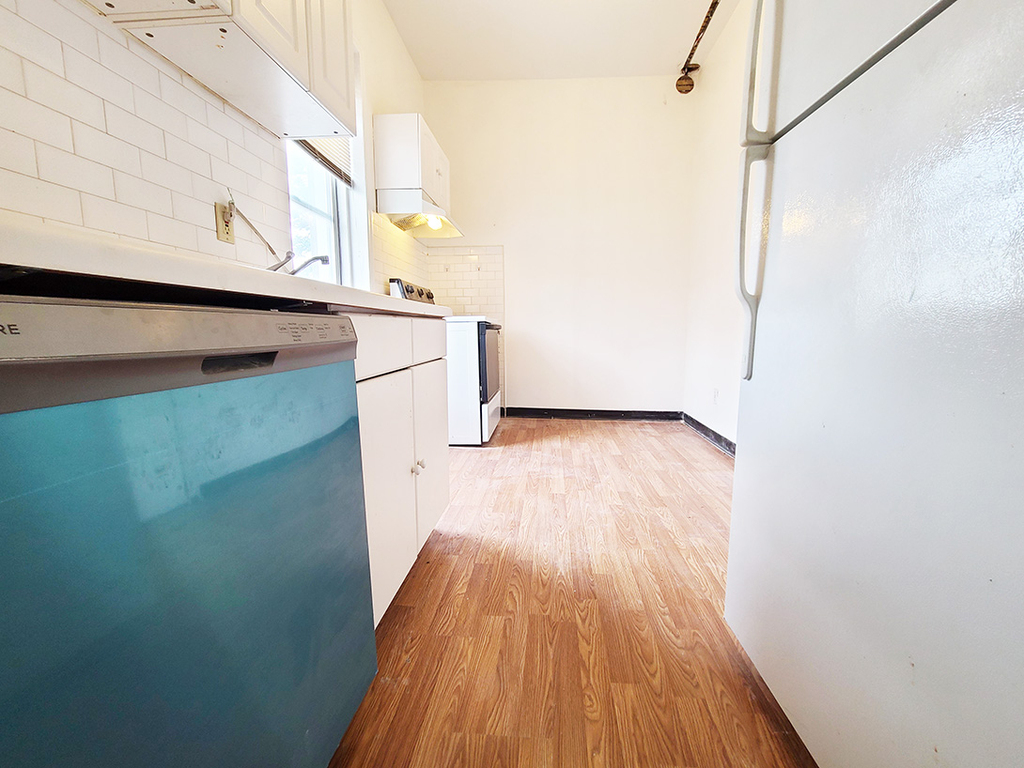 342 West 122nd Street - Photo 6