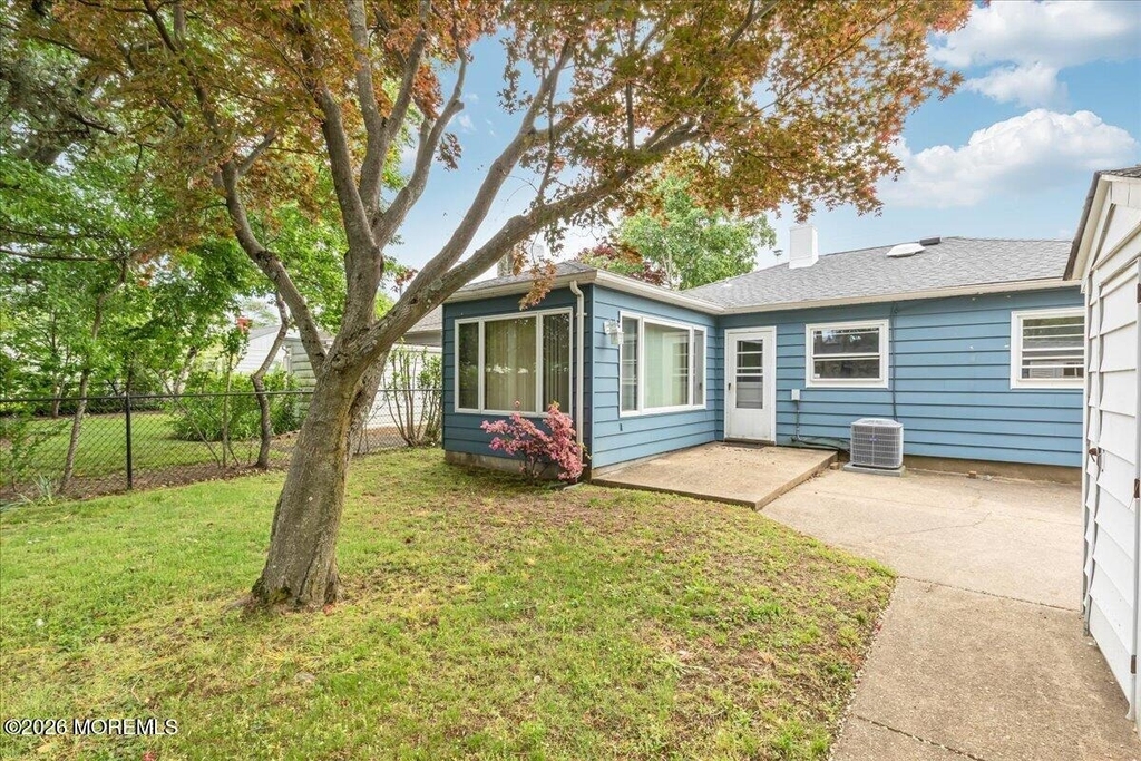 223 West End Avenue - Photo 18