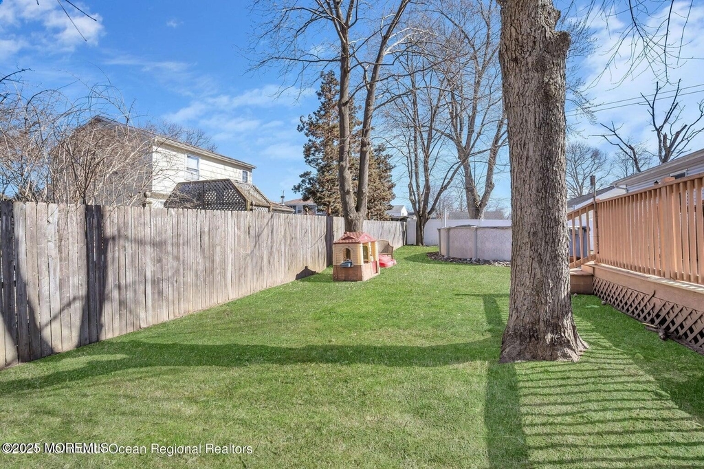 559 Dow Avenue - Photo 16