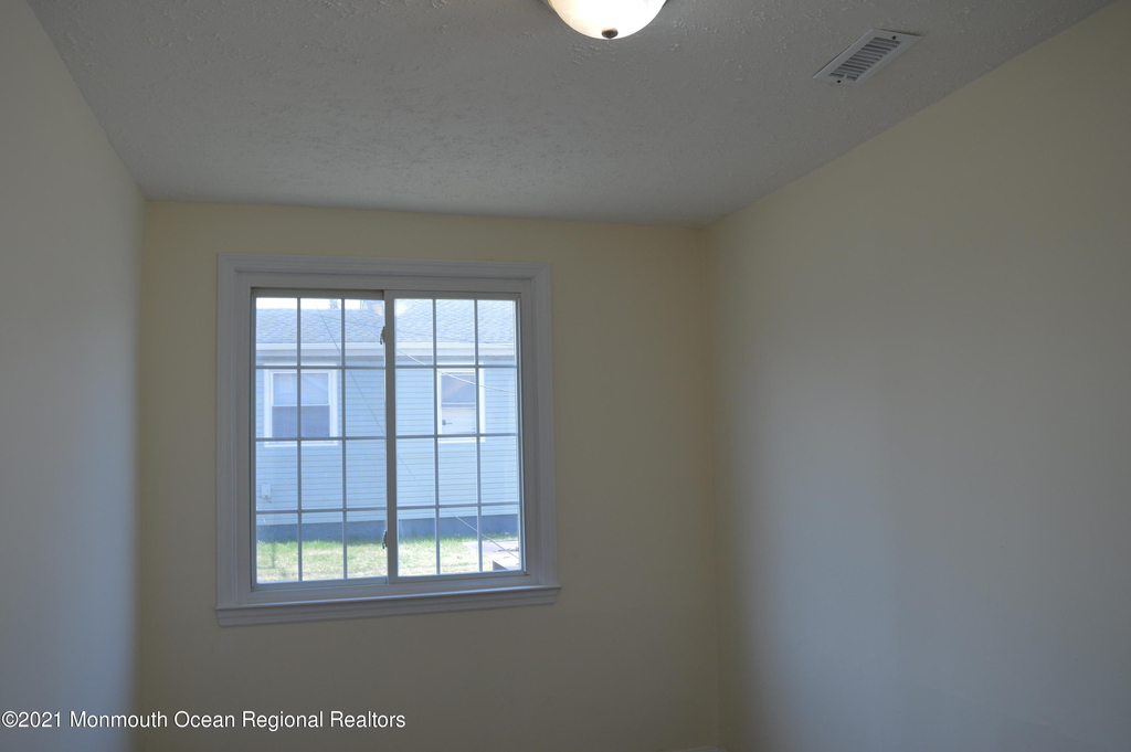 186 S Park Avenue - Photo 20