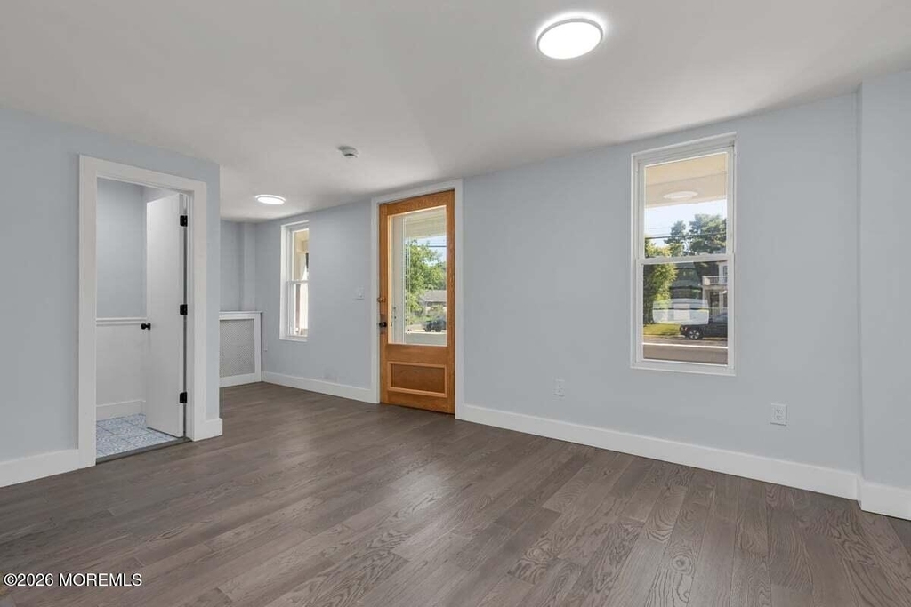 117 Cottage Place - Photo 1