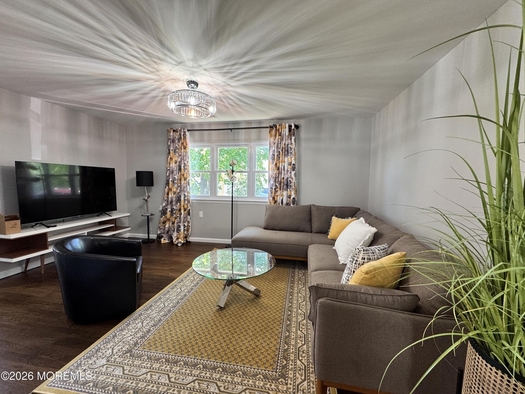 8 Palm Springs Court - Photo 4