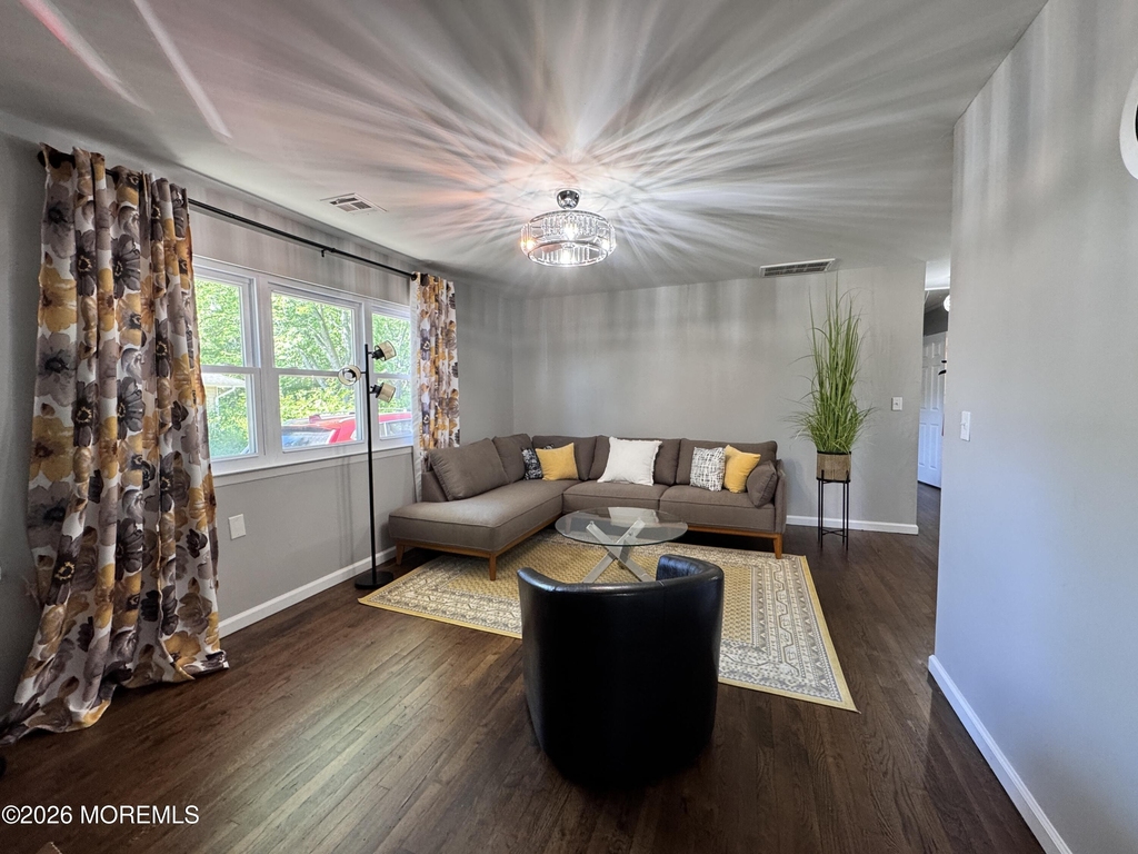 8 Palm Springs Court - Photo 3