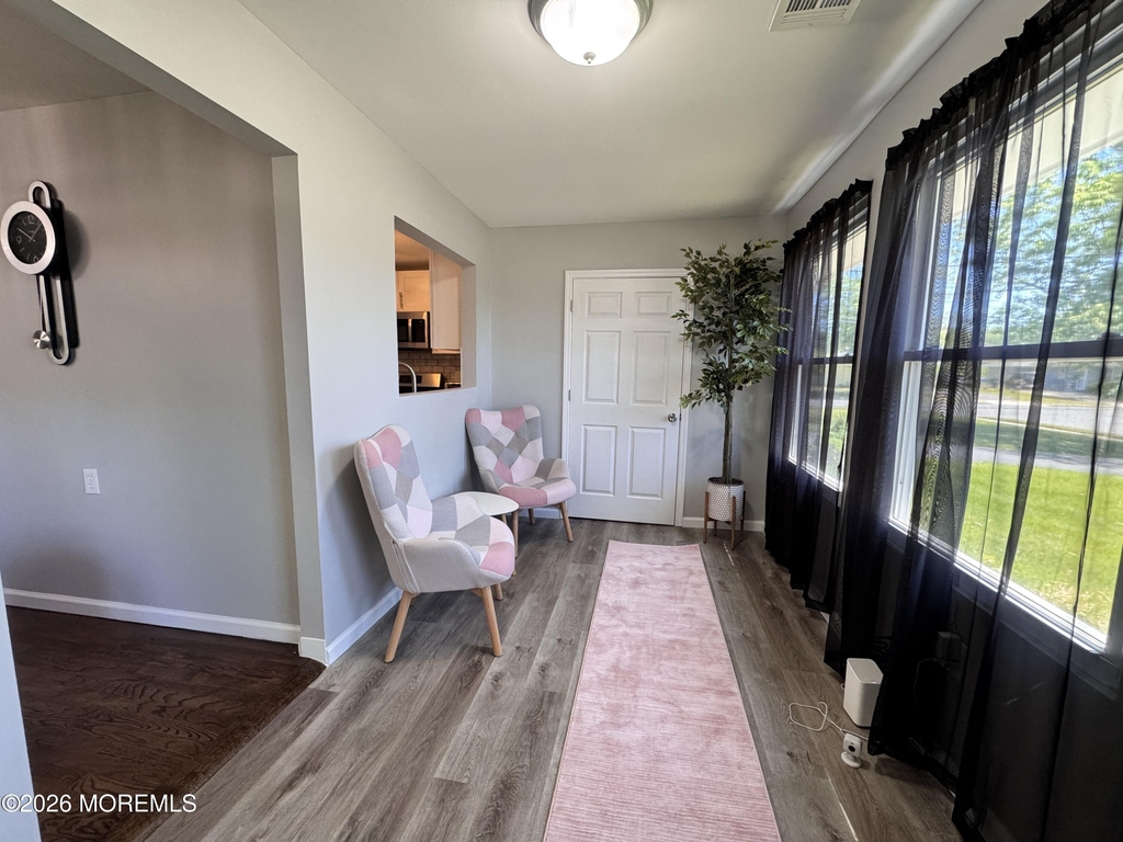 8 Palm Springs Court - Photo 1