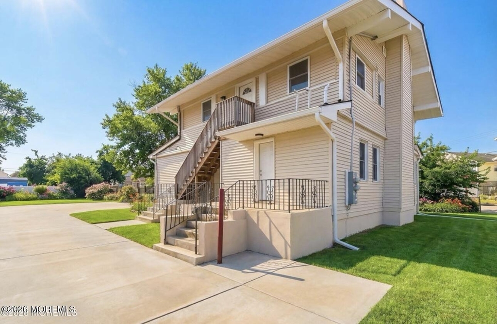 40 Twilight Avenue - Photo 0
