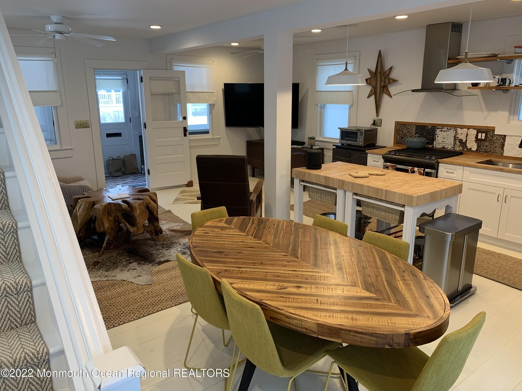 1836 Parkway - Photo 8