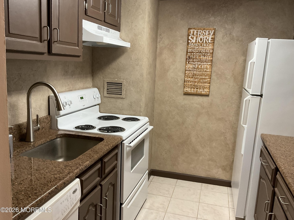 480 Ocean Avenue - Photo 7