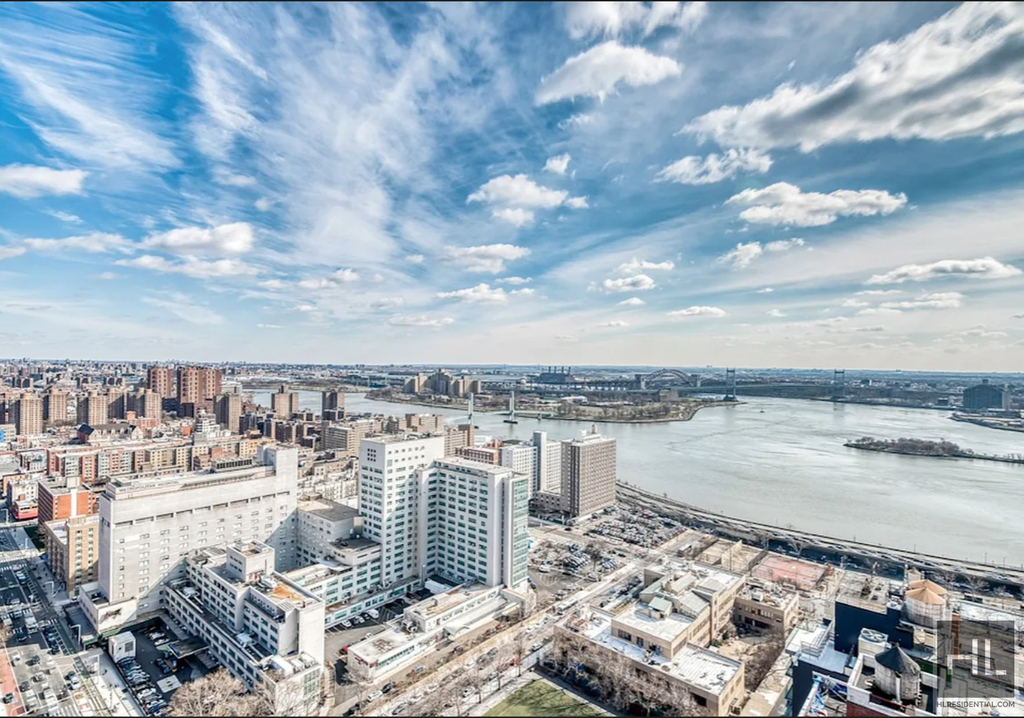 East 95th Street - Photo 9