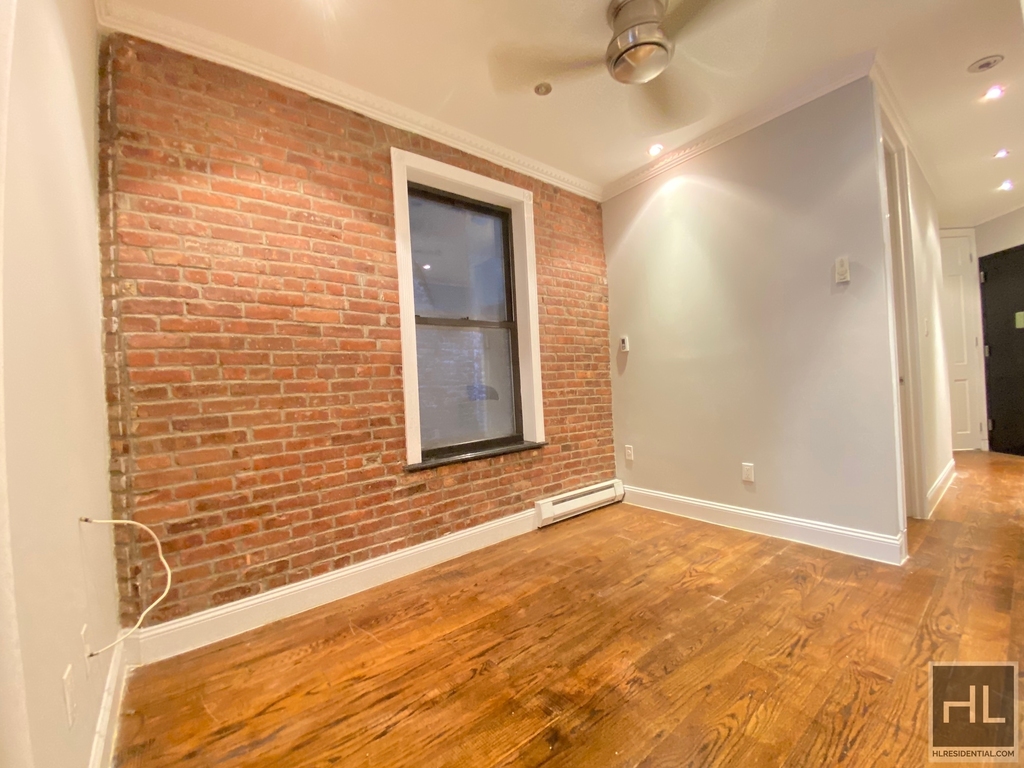 W 108th St - Photo 0