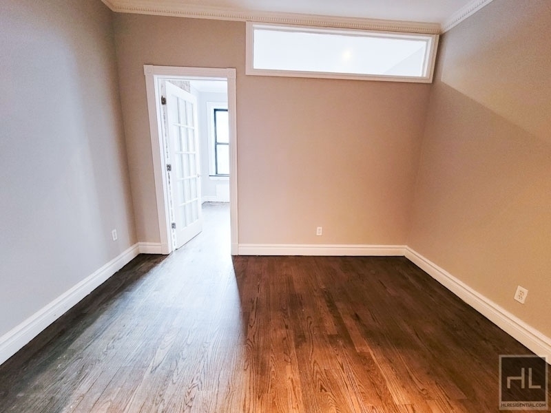 East 26 Street - Photo 4