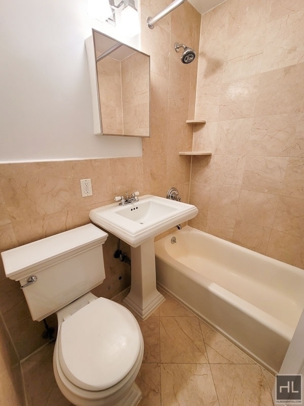 East 26 Street - Photo 5