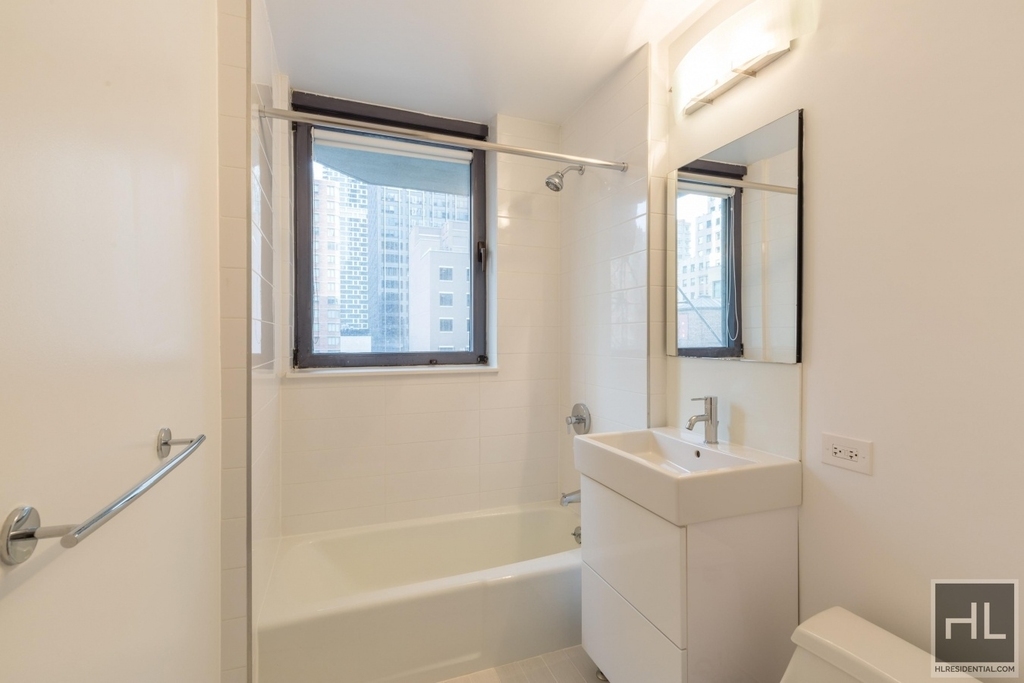 West 48th Street - Photo 3