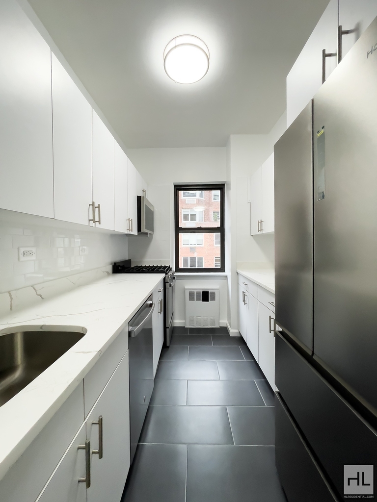 Beekman Place - Photo 2