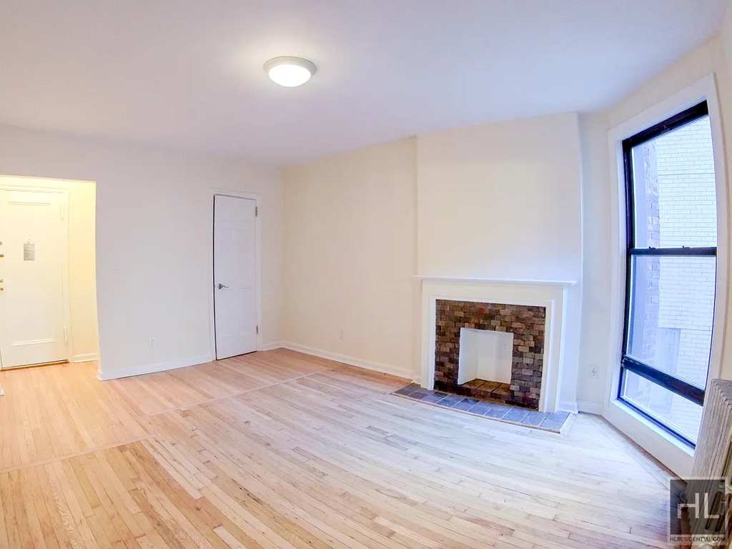 East 84th Street - Photo 1