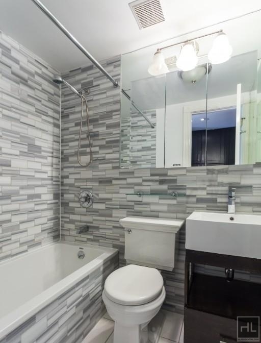 E 7th St. - Photo 10