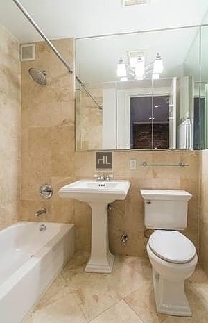 E 7th St. - Photo 4