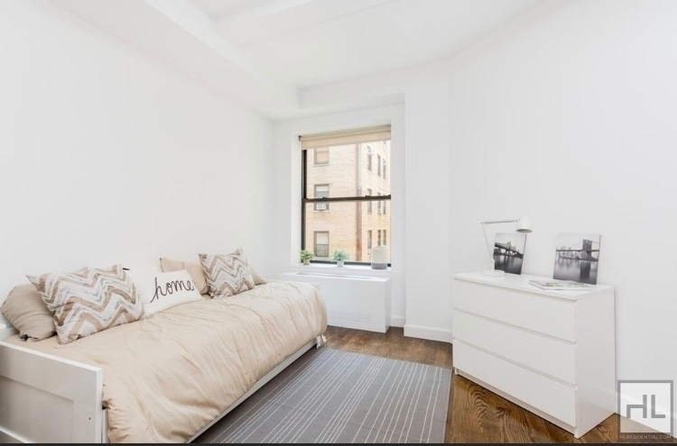 West 91st Street - Photo 1