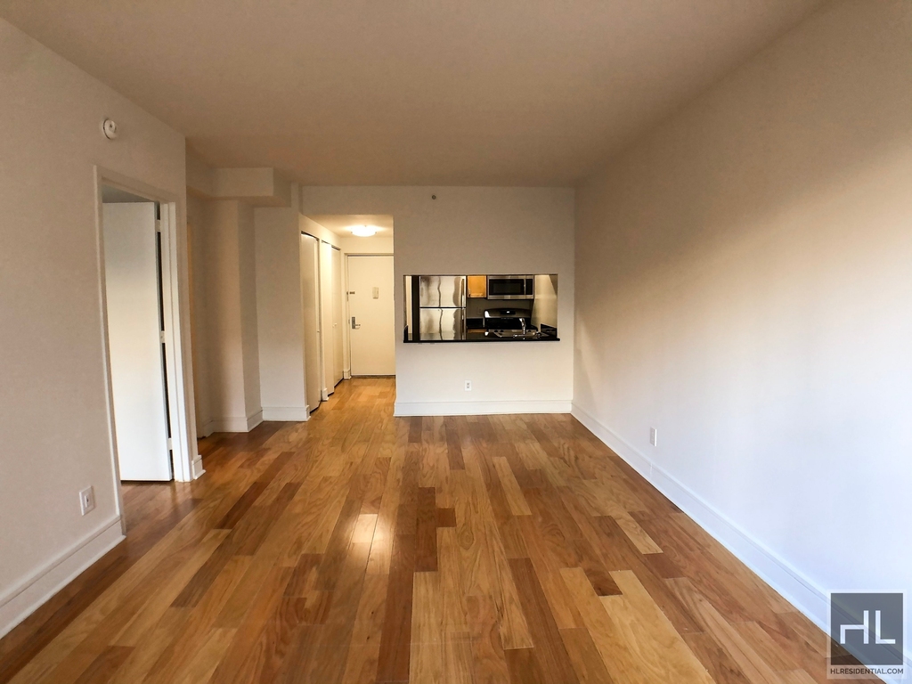 West 96th Street - Photo 2