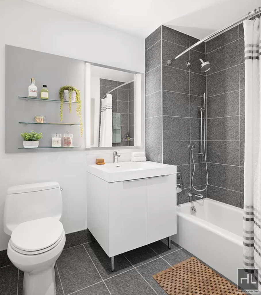 West 38th Street - Photo 2