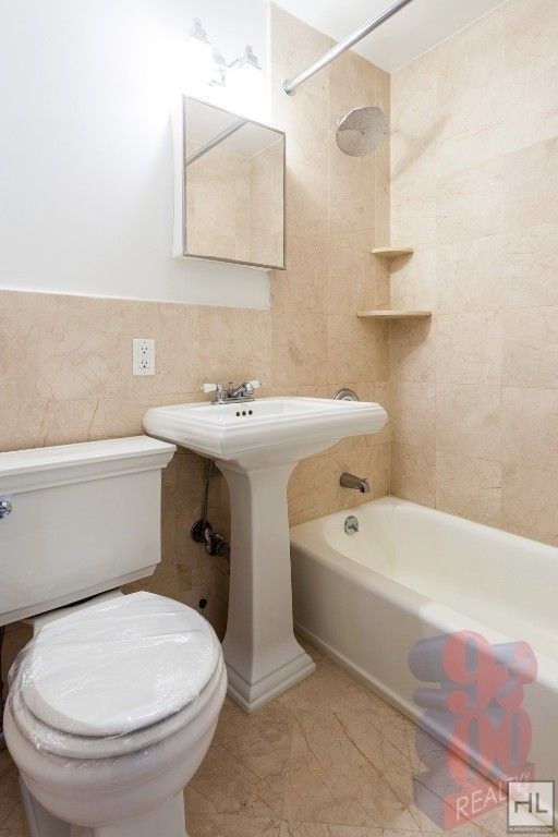 East 26 Street - Photo 3