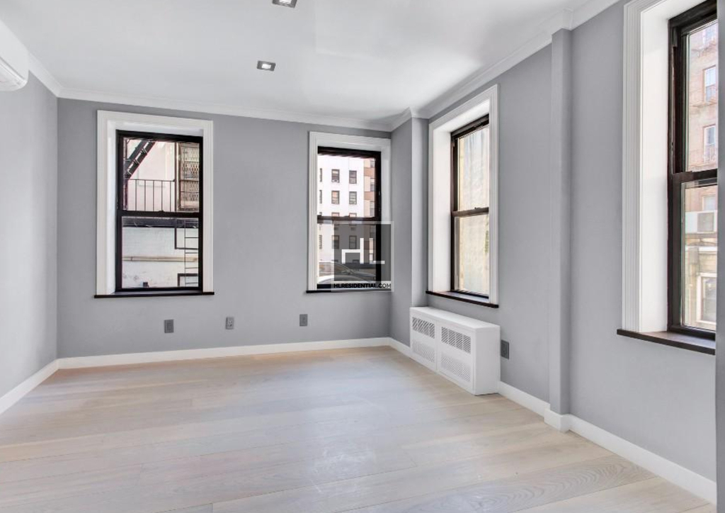 East 26 Street - Photo 2