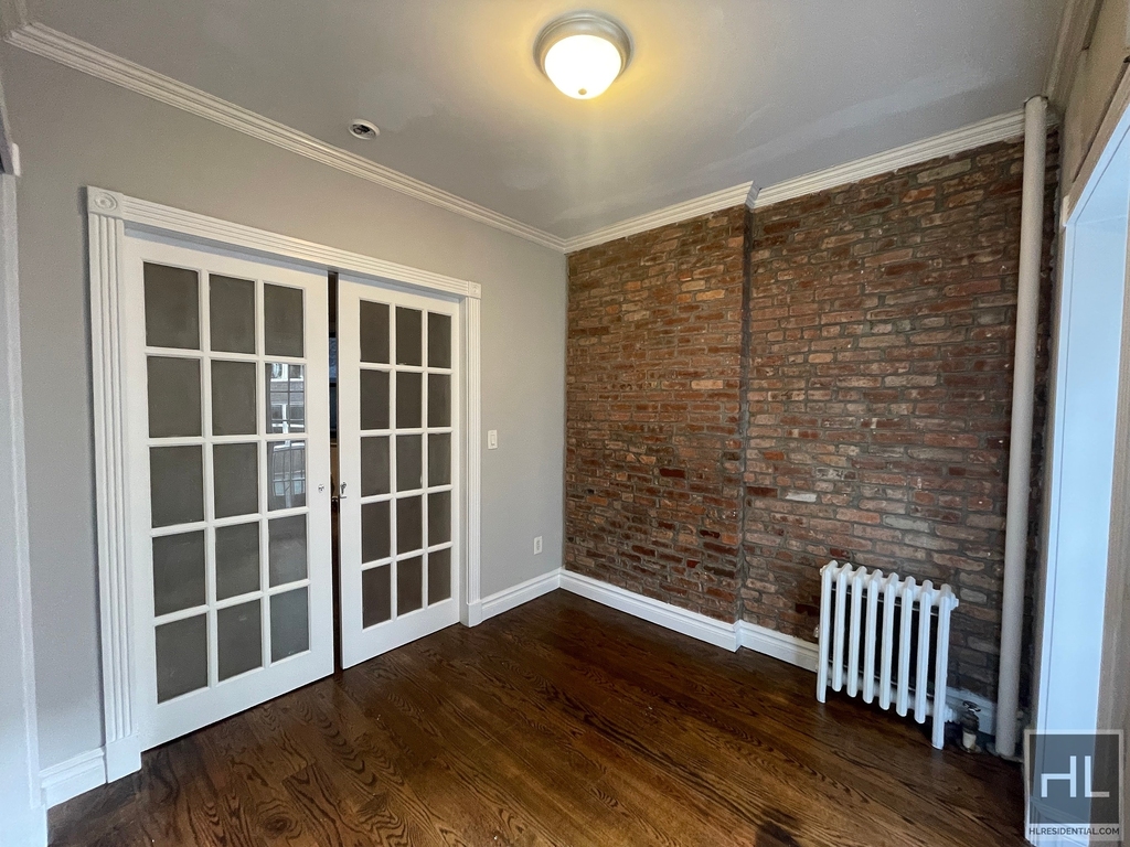 East 5 Street - Photo 0