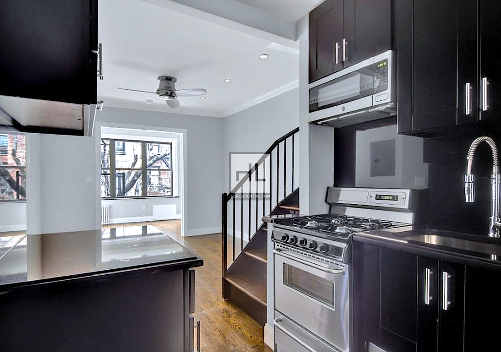 East 26th Street - Photo 2