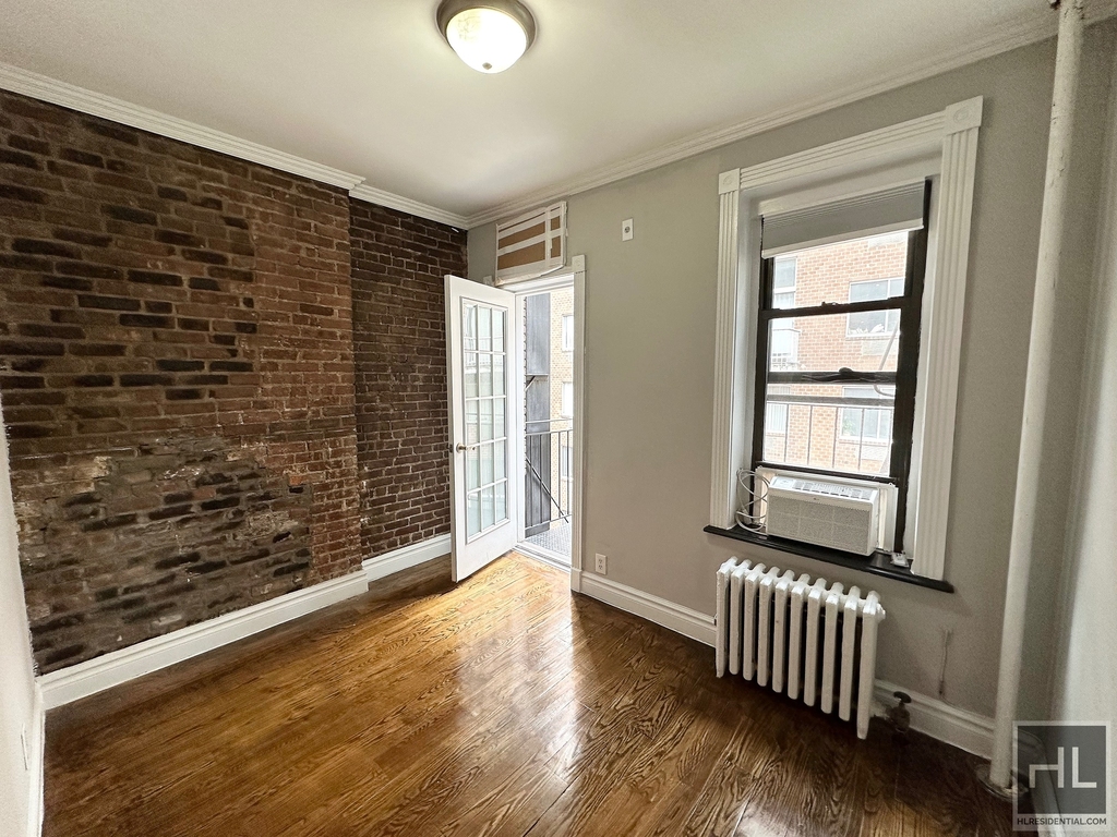 East 23 Street - Photo 1