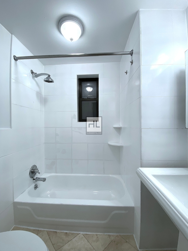 East 23rd Street - Photo 3