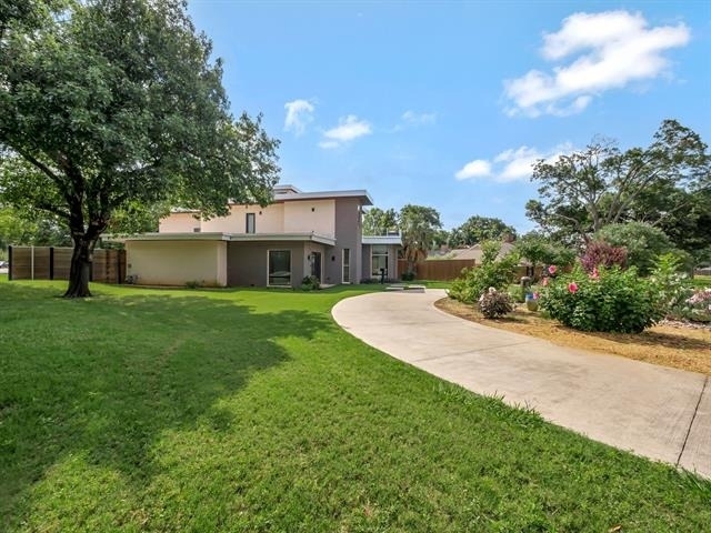 11248 Jamestown Road - Photo 2