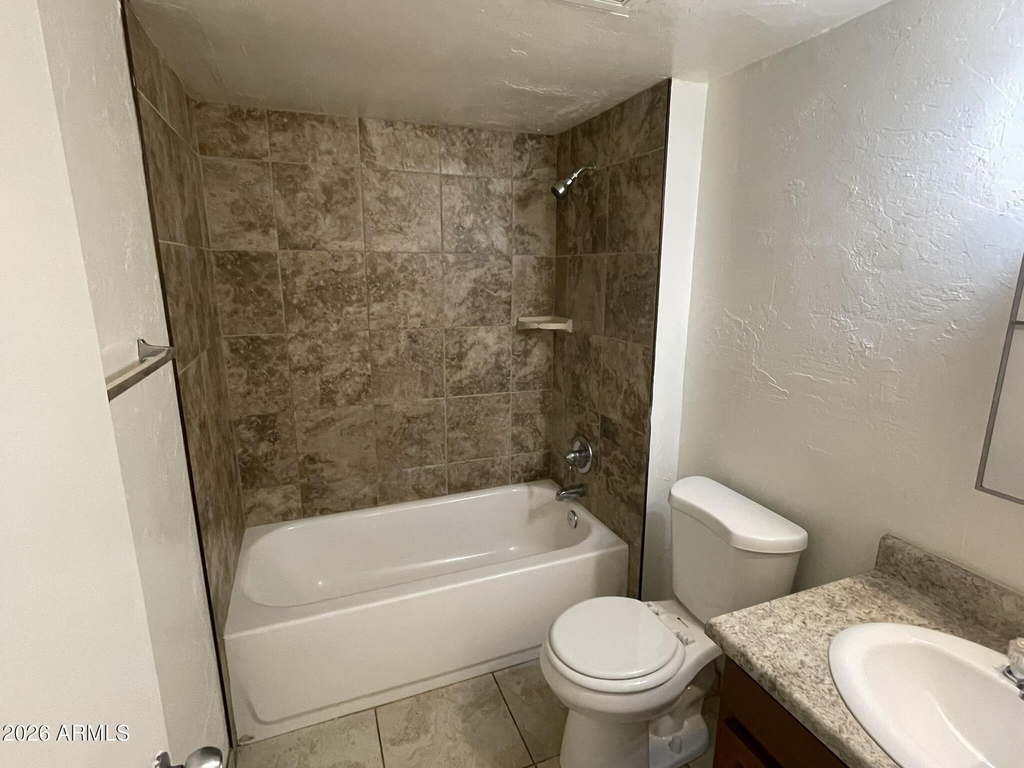 1222 E Mountain View Road - Photo 6