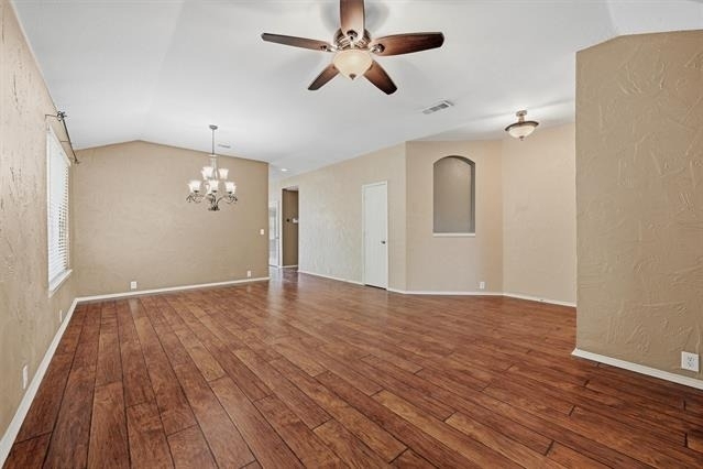 2304 Pheasant Run - Photo 3