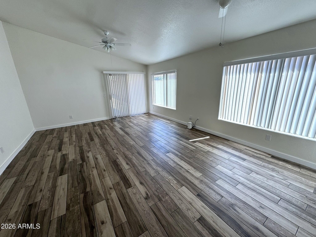 12710 W Ash Street - Photo 9