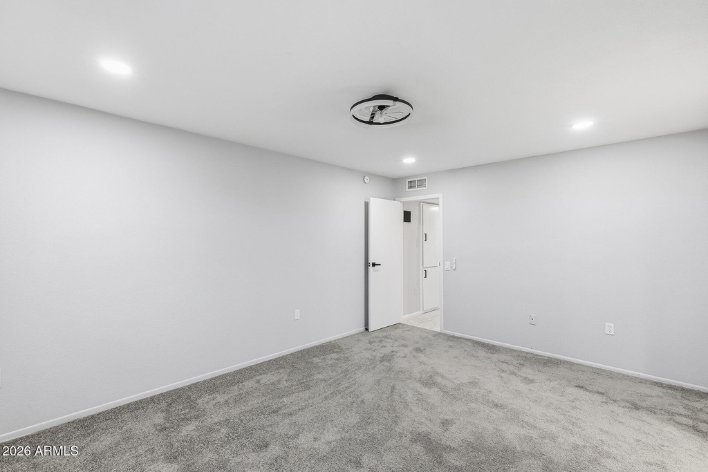 16817 N Meadow Park Drive - Photo 7