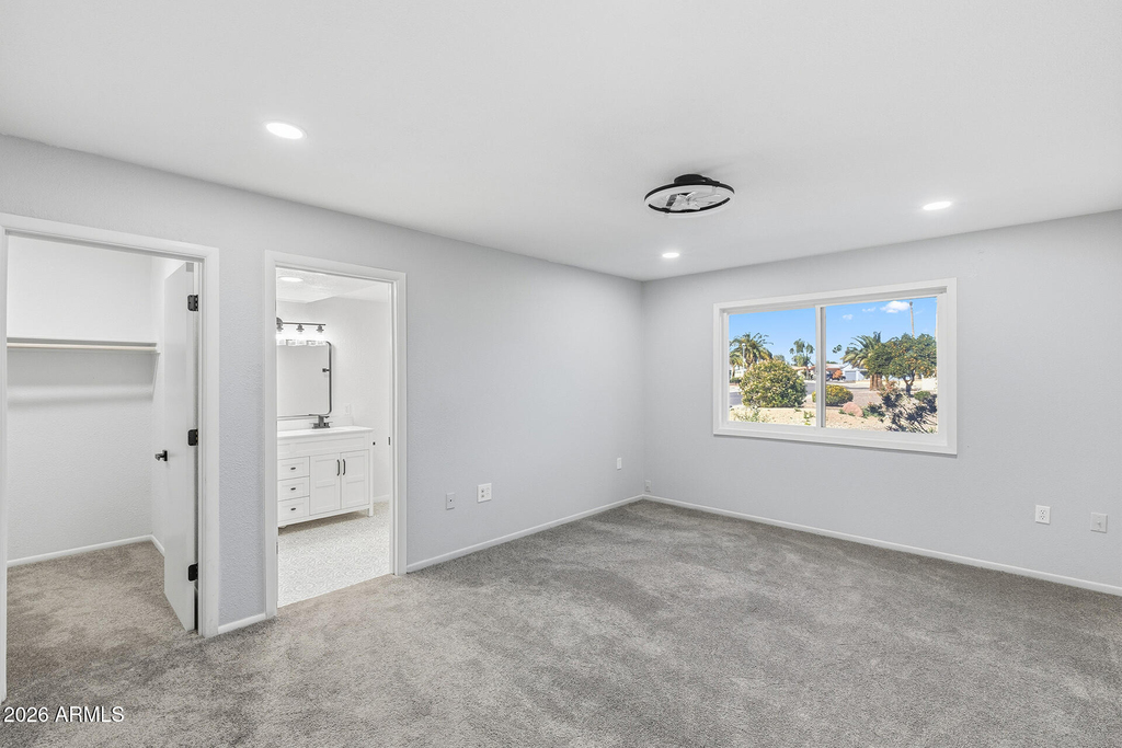 16817 N Meadow Park Drive - Photo 6